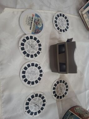 Vintage gaf View-Master w/ 7 Disney Favorites Reels,1970’s, Preowned